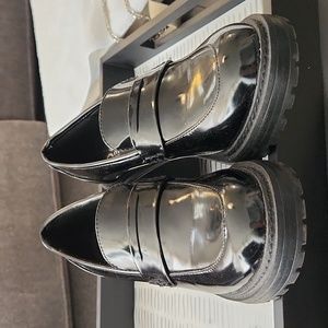 MADDEN NYC BLACK MATTE MARY JANES PLATFORM PENNY LOAFERS PRELOVED SZ 8